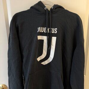 Juventus Men’s Pullover Hoodie – Black (Size XL)